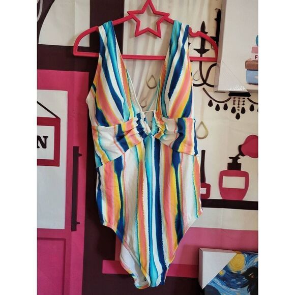 Nwt Multicolor swim suit - Picture 1 of 4